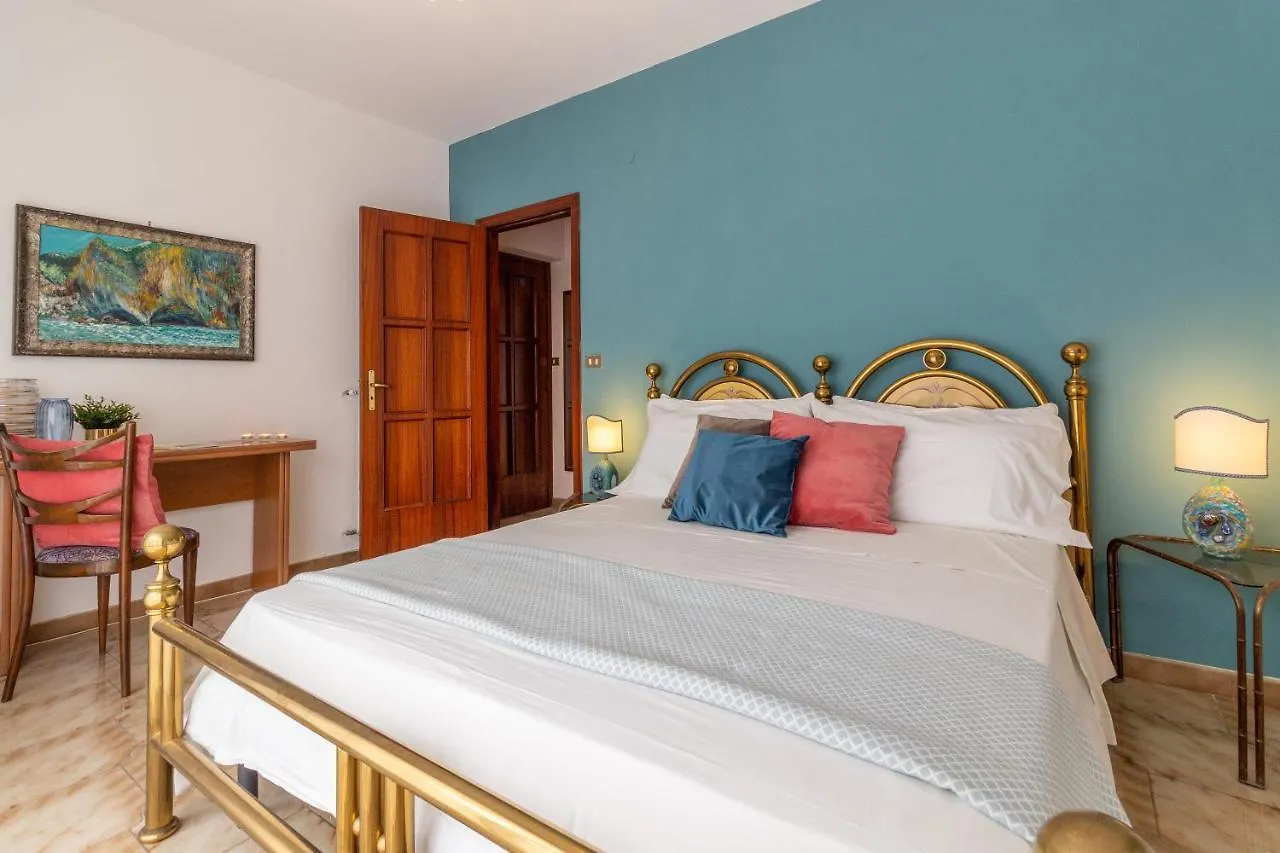 Scariceddu Bed and Breakfast Riposto 0*,  Italië